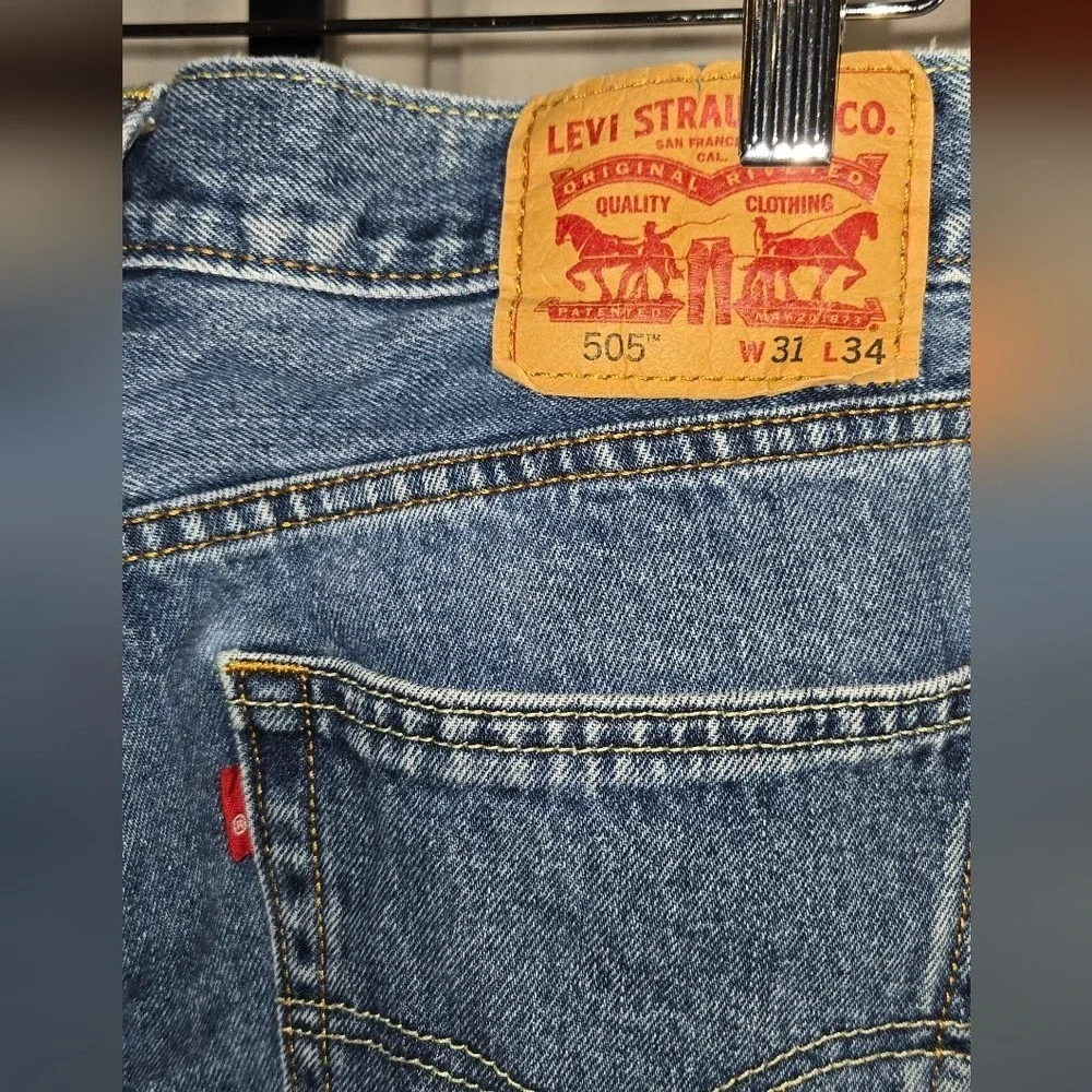Levi's 505‎ Classic Blue Men's Jeans with Red Tag W31 L34
